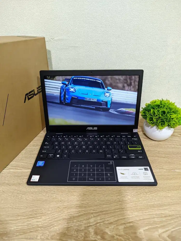 LAPTOP 2 JUTAAN ASUS VIVOBOOK E210MA INTEL E210MA INTEL N4020 8/512GB
