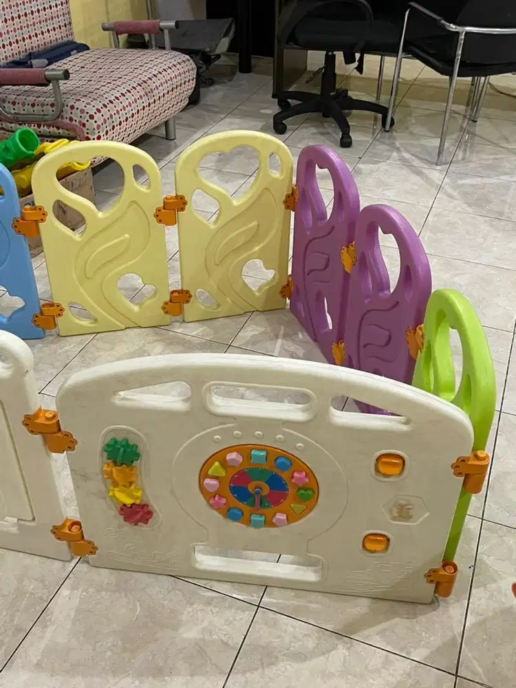 Pagar Main Untuk Anak-anak