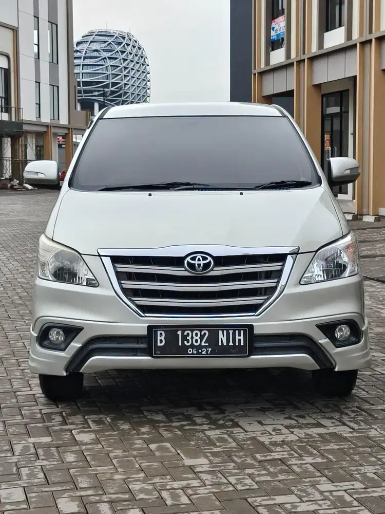 Toyota Kijang Innova 2.0 G Lux AT 2014