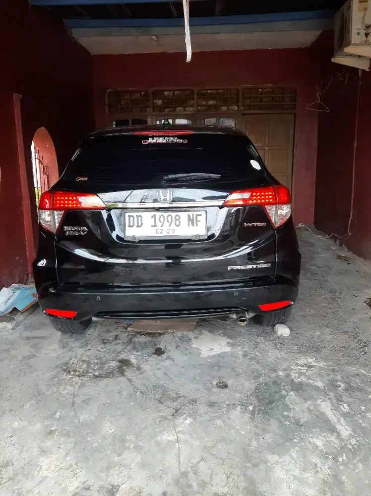 HR-V PRESTIGE SUNROOF 1.8 2019