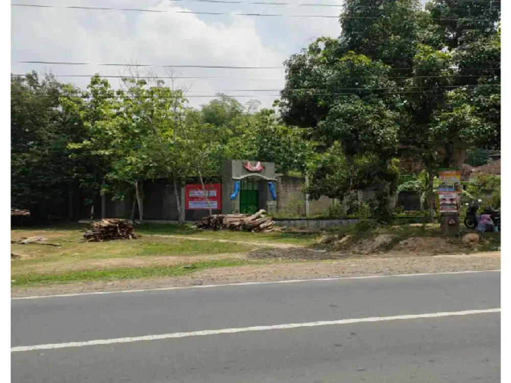 DIJUAL TANAH DAN BANGUNAN KARANGANYAR