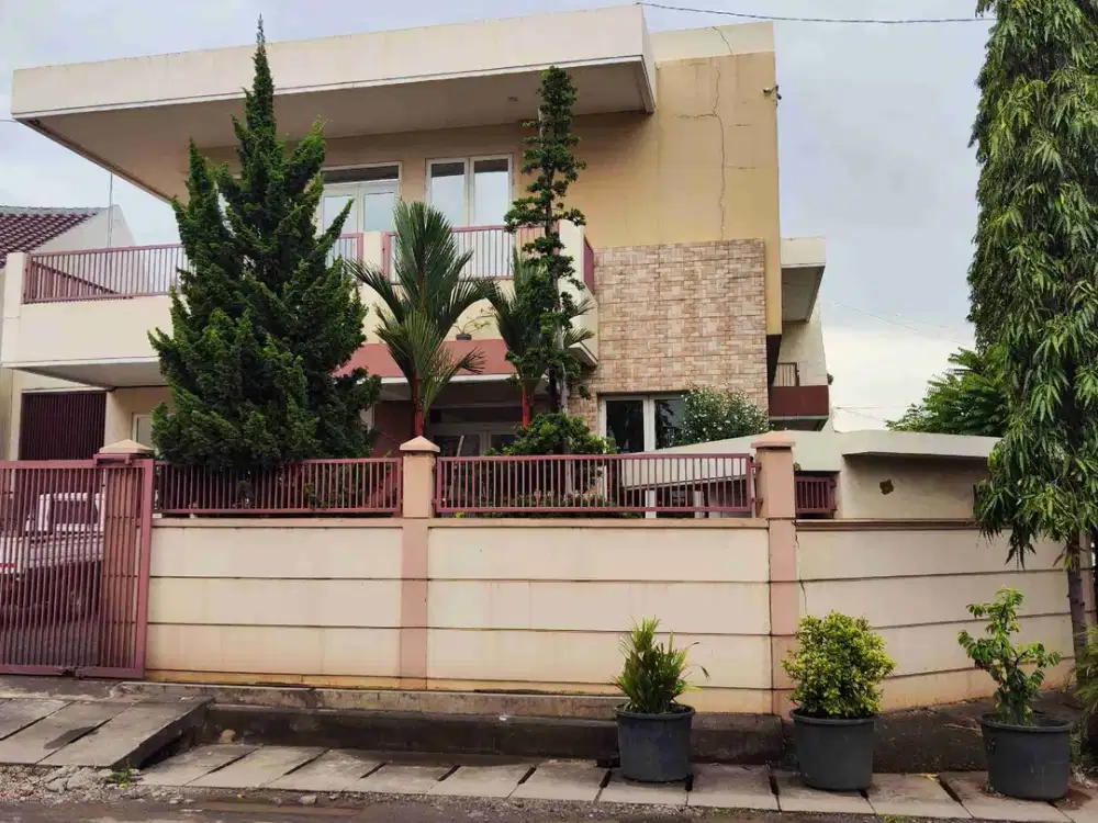 RUMAH MEWAH PENUH  BERKAH