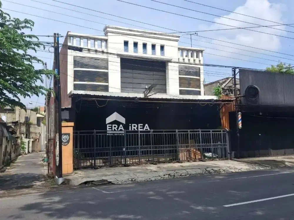 RUANG USAHA DISEWAKAN DI SOLO DEKAT MONUMER PERS DAN SOLO PARAGON MALL