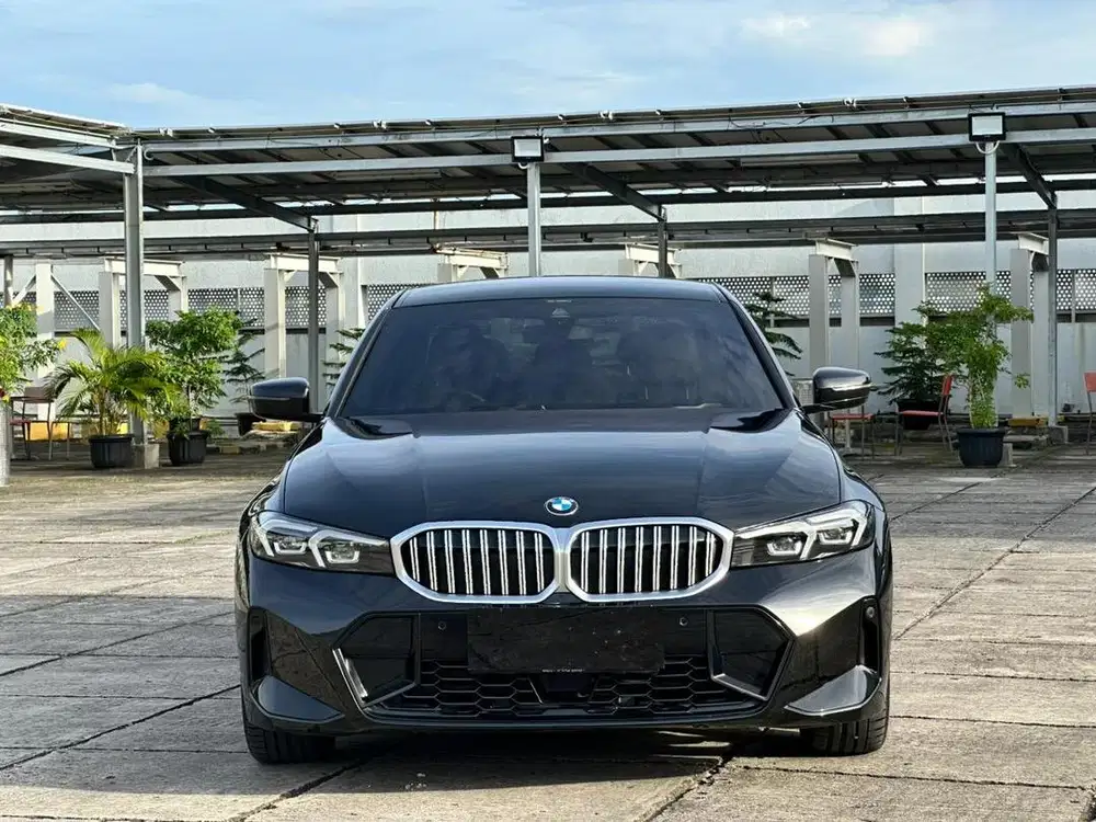 BMW 320i M SPORT 2023