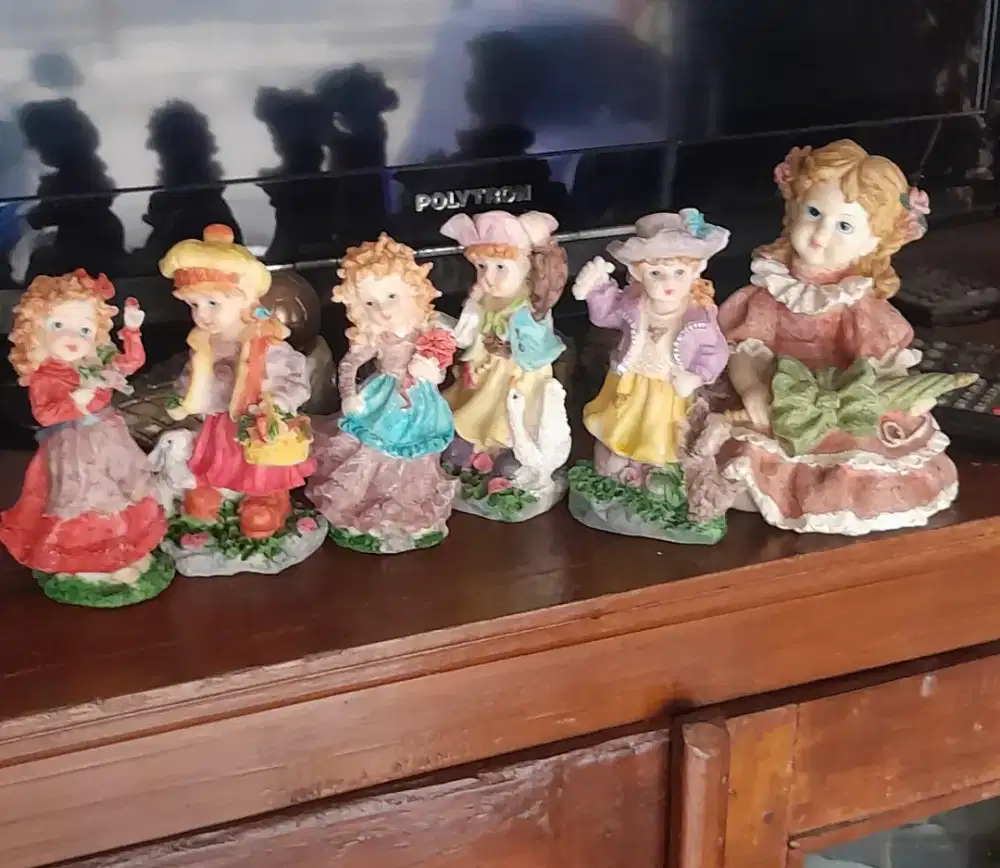 Patung boneka raisin 6pcs