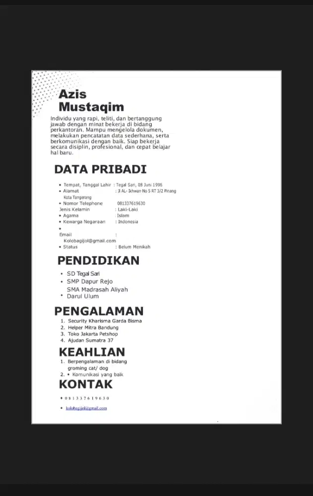 Melampirkan persyaratan