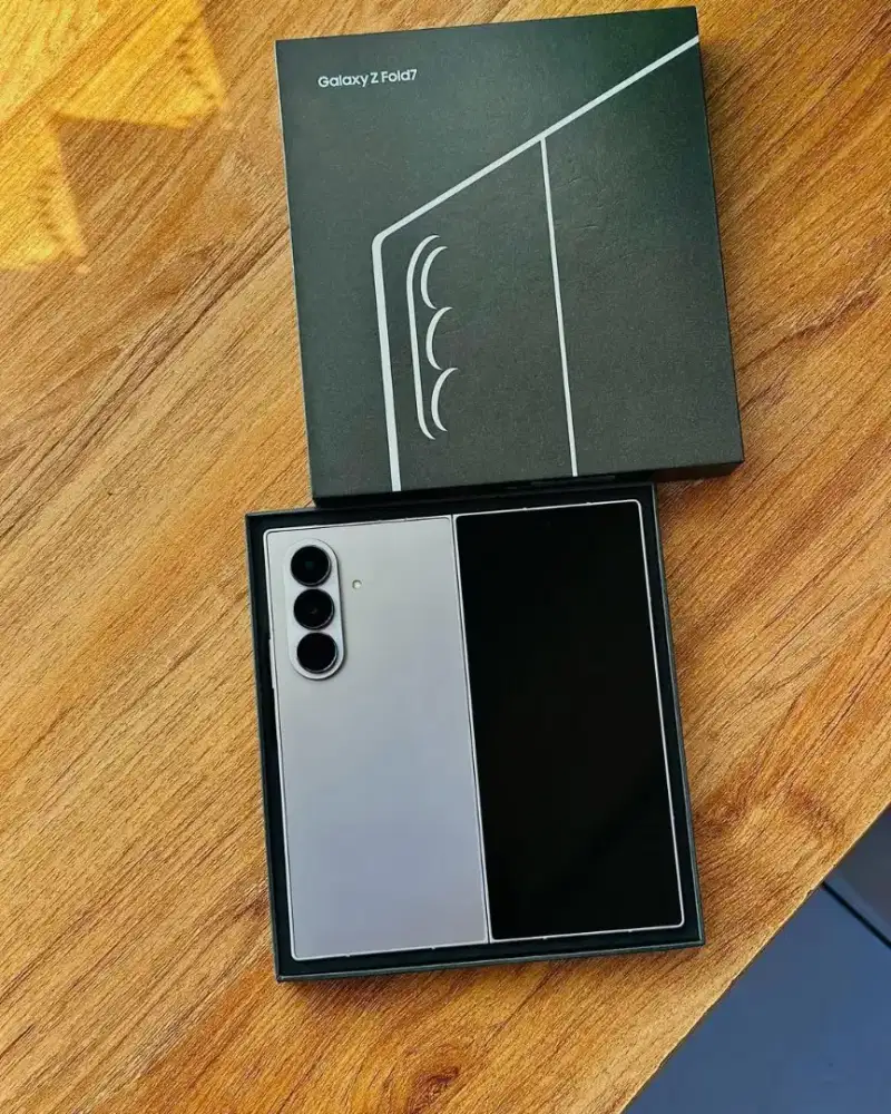 samsung z fold 7 12/256gb SEIN