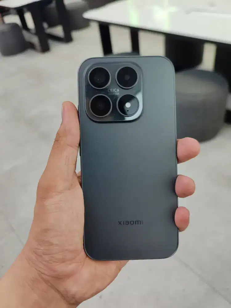 Xiaomi 17 Pre-Order Free Mi Band 9 Pro