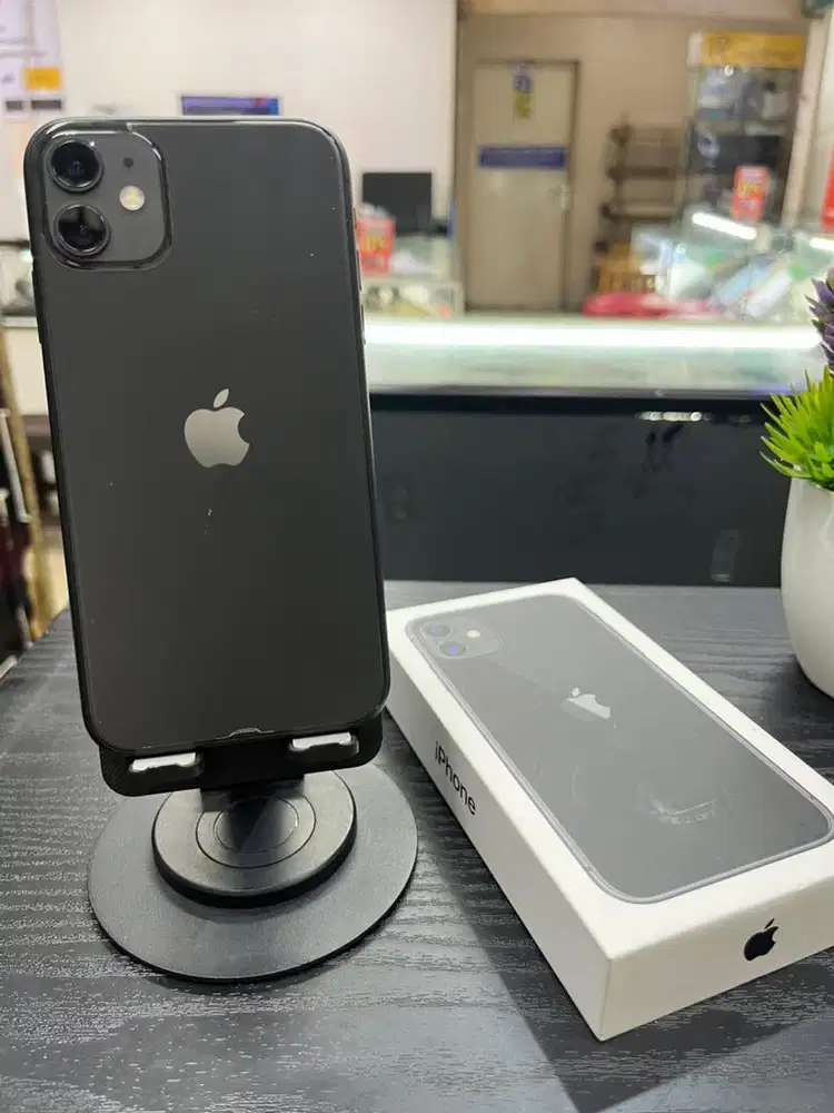 iphone 11 64gb bh 80% ex ibox mulus fullset ori bisa tuker tambah