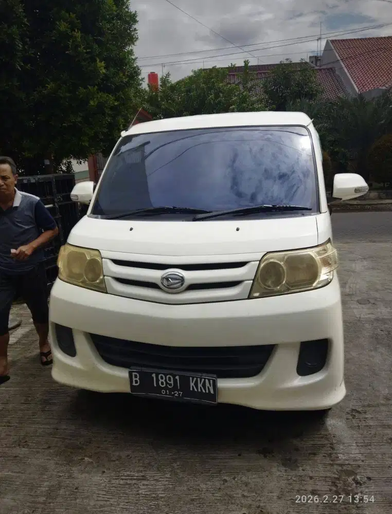 Daihatsu Luxio M M/T th. 2012