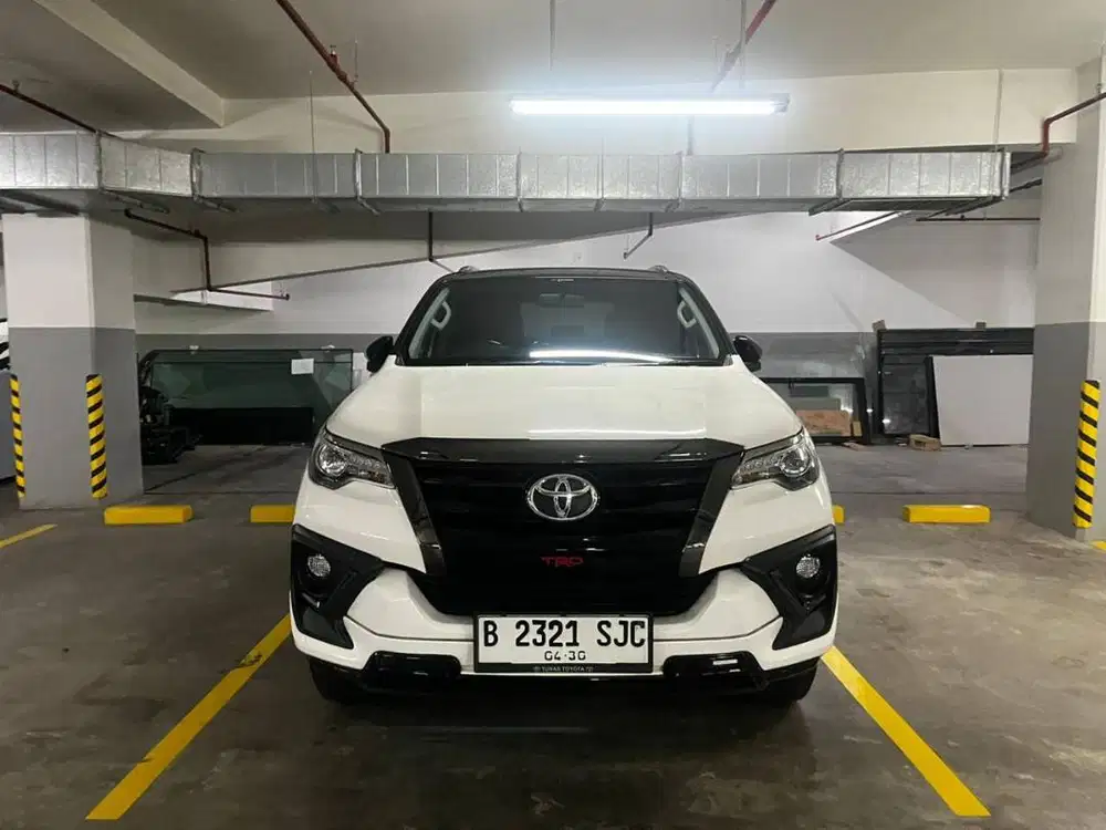 Jual Cepat Toyota Fortuner 2,4 VRZ 4x2 AT atas nama PT