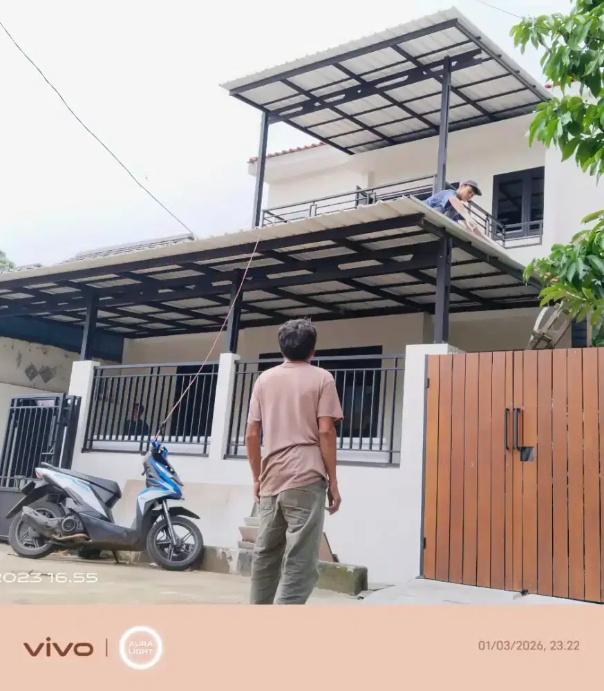 Pasang kanopi baja ringan