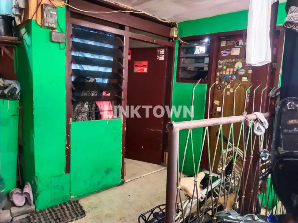 Rumah dengan Lokasi Sangat Strategis di Menur Dekat Poltekes Surabaya