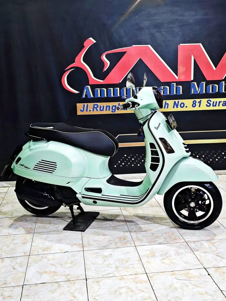 Slow on going Piaggio Vespa GTS 150 Super ABS I GET TH 2022