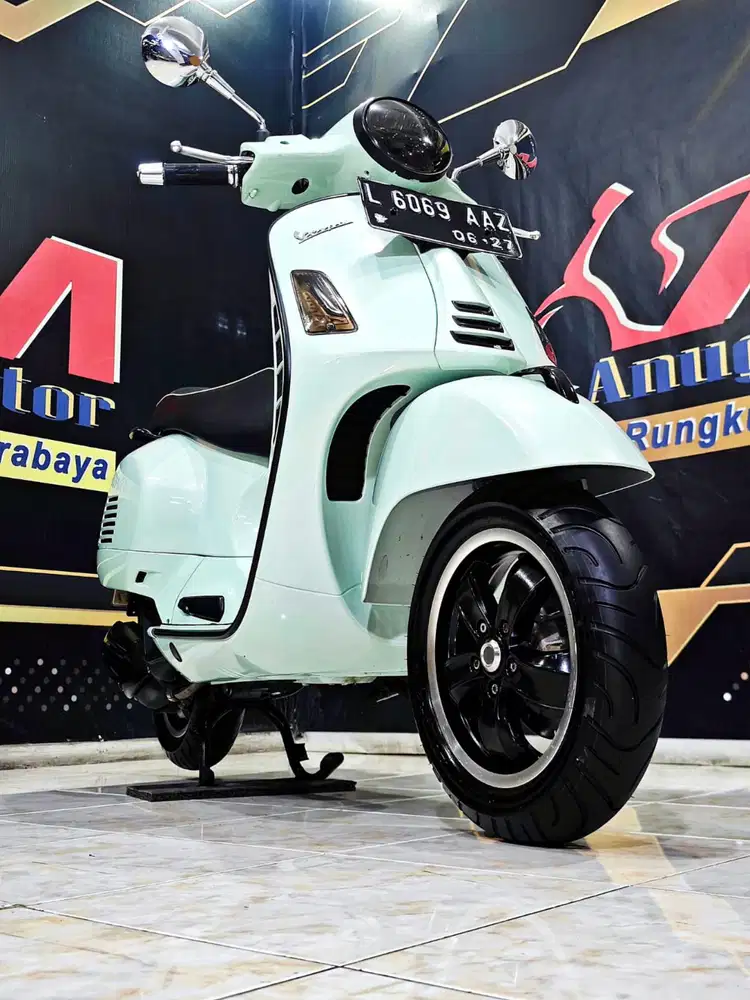 Piaggio Vespa GTS 150 Super ABS I GET TH 2022 like new