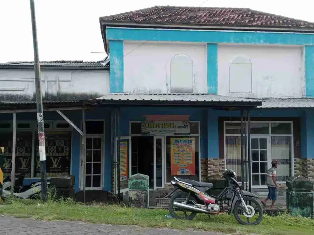 Dijual via lelang rumah Kotakusuma Gresik cocok buat investasi dan usaha