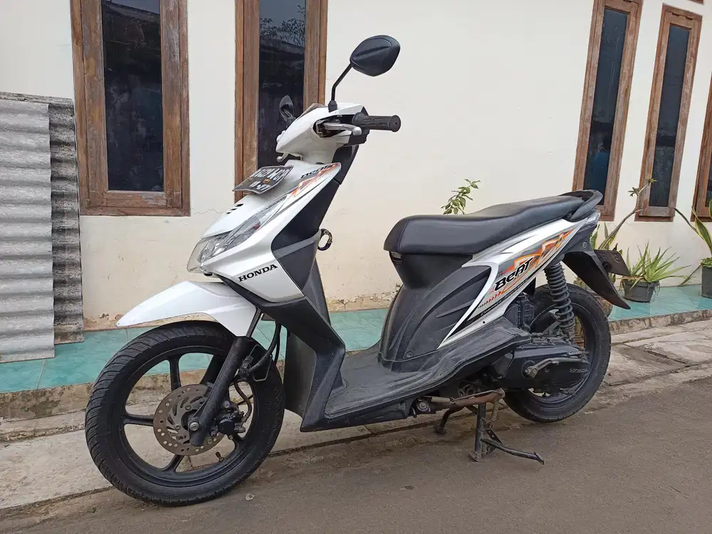 Di jual cepat beat karbu 2012 lengkap siap pakai
