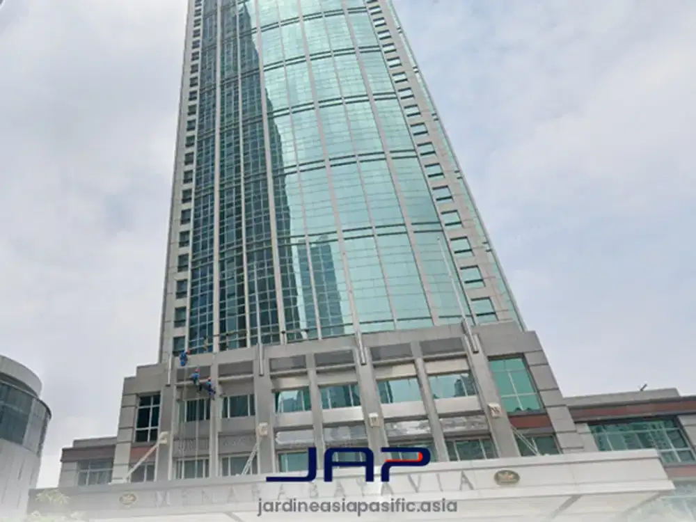 Kantor Area Sudirman di Menara Batavia 190sqm Fitted Dekat Mall