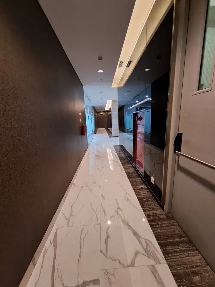 DIJUAL CEPAT ! Office Space Luas & Strategis di Wahid Hasyim Jakarta