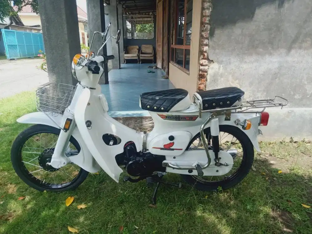 Honda C70 Restorasi
