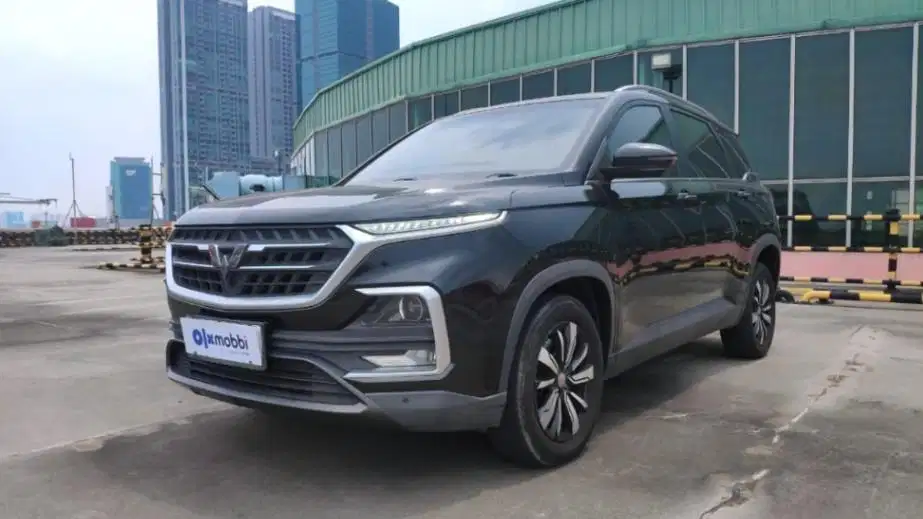 Wuling Almaz 1.5 Exclusive 5-Seater Bensin-AT 2019