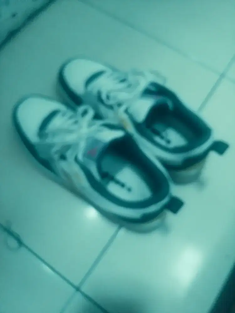 Sepatu diadora size 38