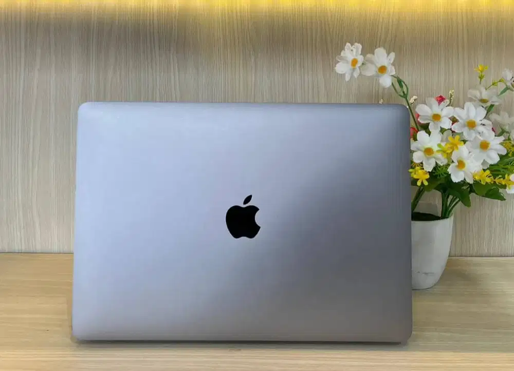 Promo Ramadhan MacBook Pro M1 2020 13 Inch Touchbar - 8/256GB