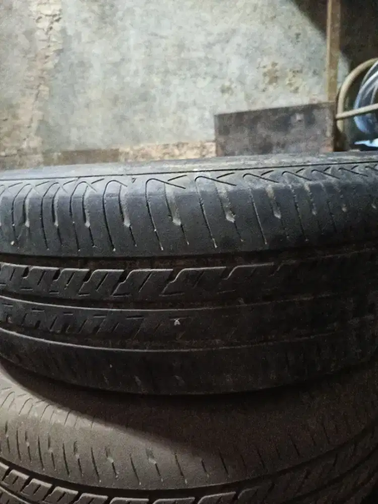 Jual ban seken UK 195/70 r14