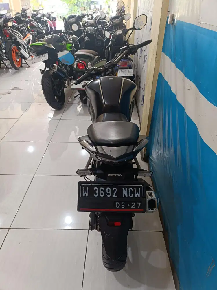 HONDA CB150R STREETFIRE 2022 KM LOW ISTIMEWA BISA KREDIT DP PROMO 0