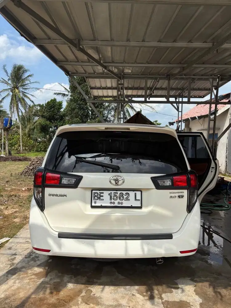 Di jual innova reborn manual pertamax pakean pribadi tahun 2018