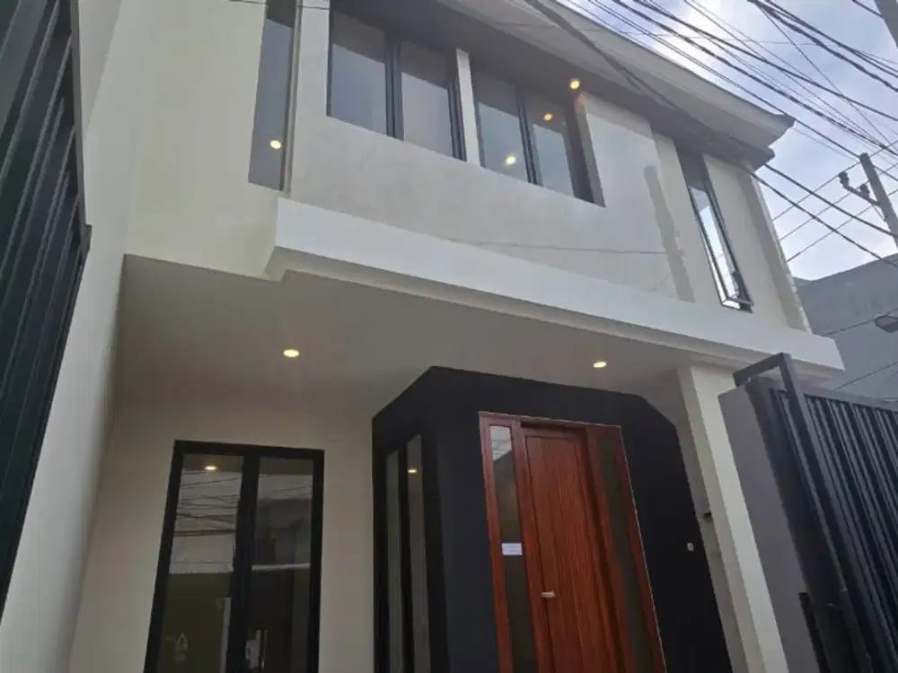 Dijual Rumah 2 lantai Baru Gress dekat pol ke Pusat kota dekat kemana-mana