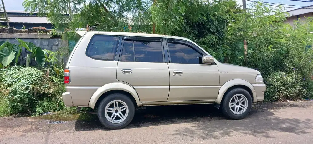 Toyota Kijang 2003 Bensin