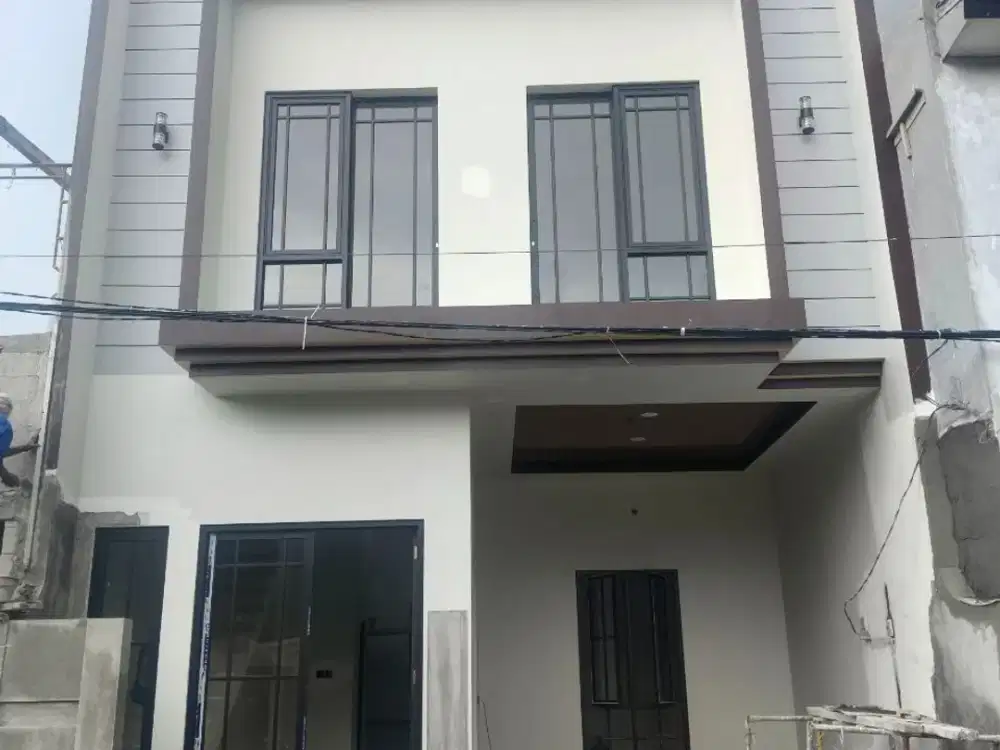 RUNGKUT MAPAN BARAT Parkir luas 20 mobil Dkt superindo, McD, MERR Depan fasum warga ROW jalan lebar