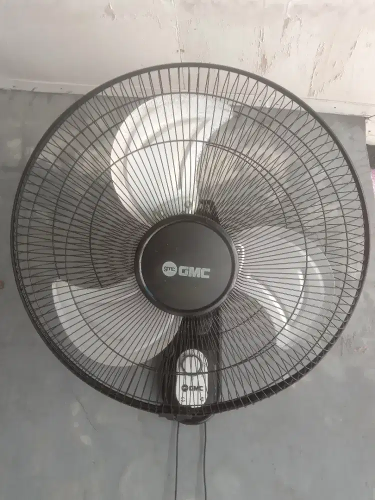 Kipas dinding 18 inch