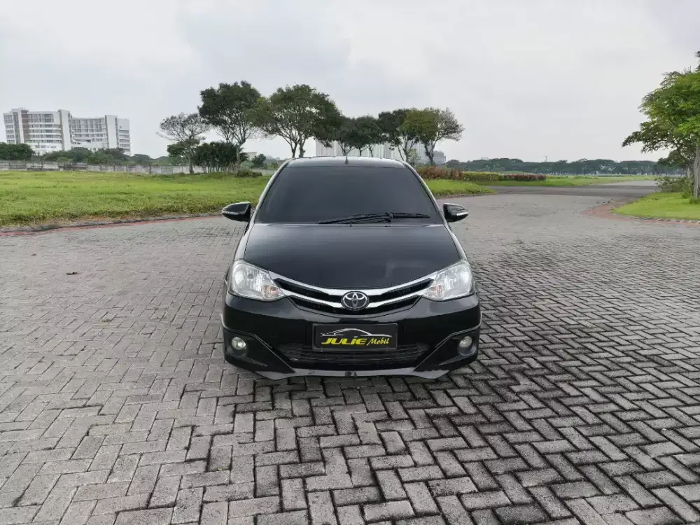 TOYOTA ETIOS VALCO G TAHUN  2016 

TRANSMISI MANUAL
HITAM METALIK