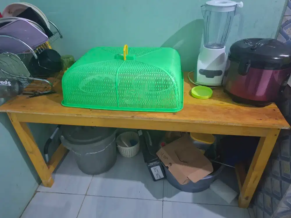 Meja makan + tudung nansi