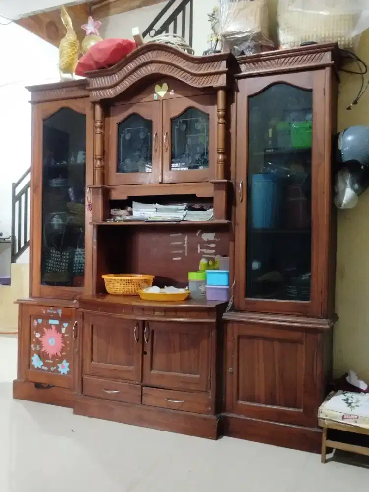 Dijual Lemari buffet