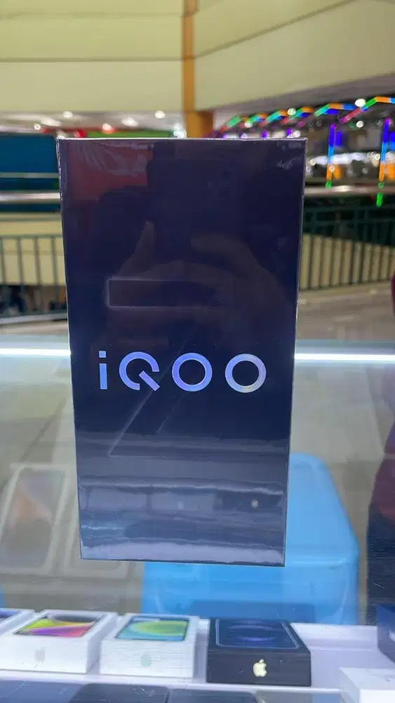 iqoo Z10 12/512 new
