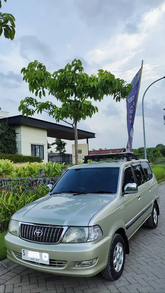 Toyota Kijang lgx EFI 2.0 Luxury bensin Automatic New Model ISTIMEWA