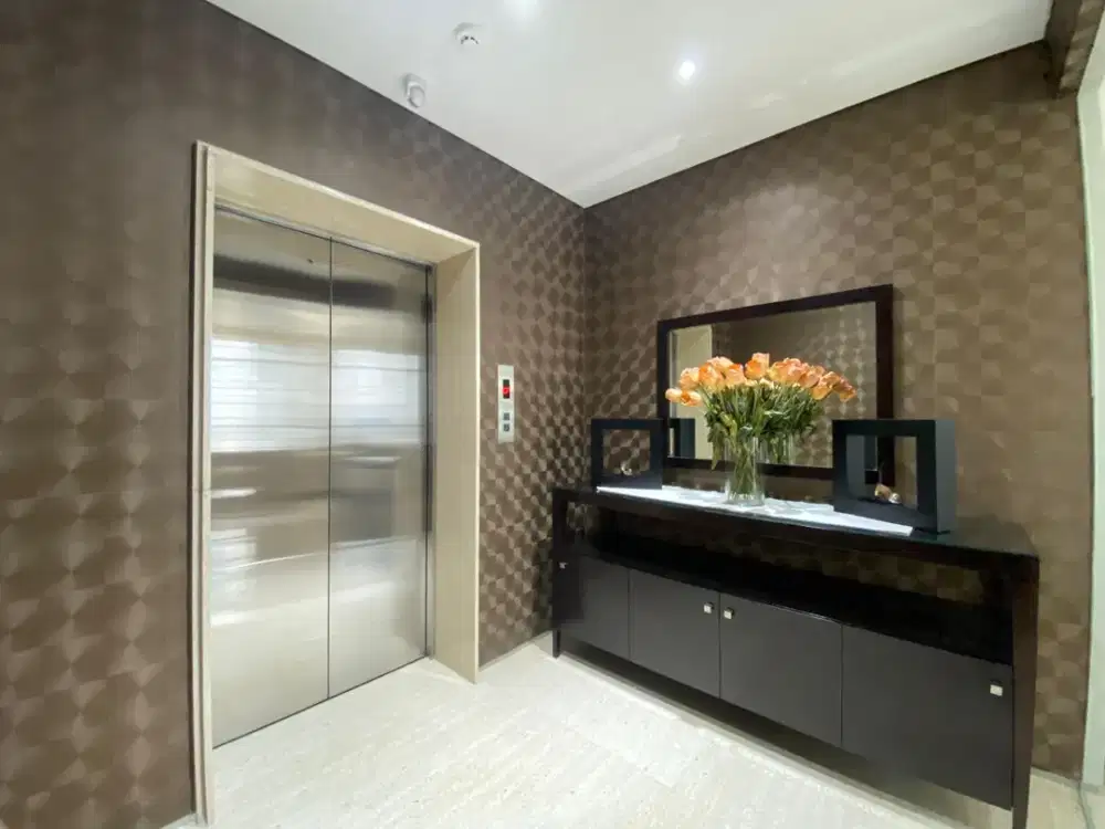 Disewakan Luxurious Apartment Senopati Suites 2 Bedroom Luas 131 M2 Fully Furnished Jaksel