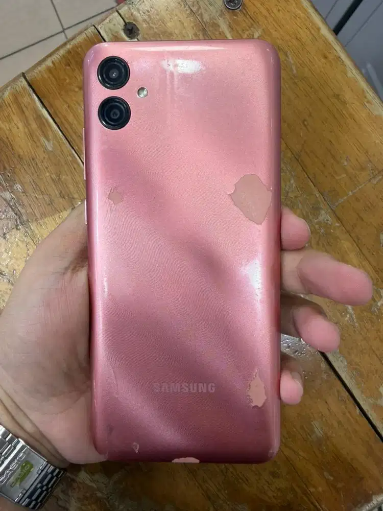 Dijual cepat samsung A04e 3/32gb