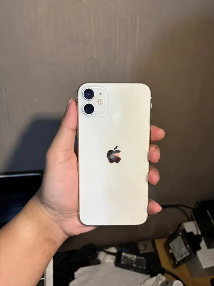 iphone 11 64 Beacukai white