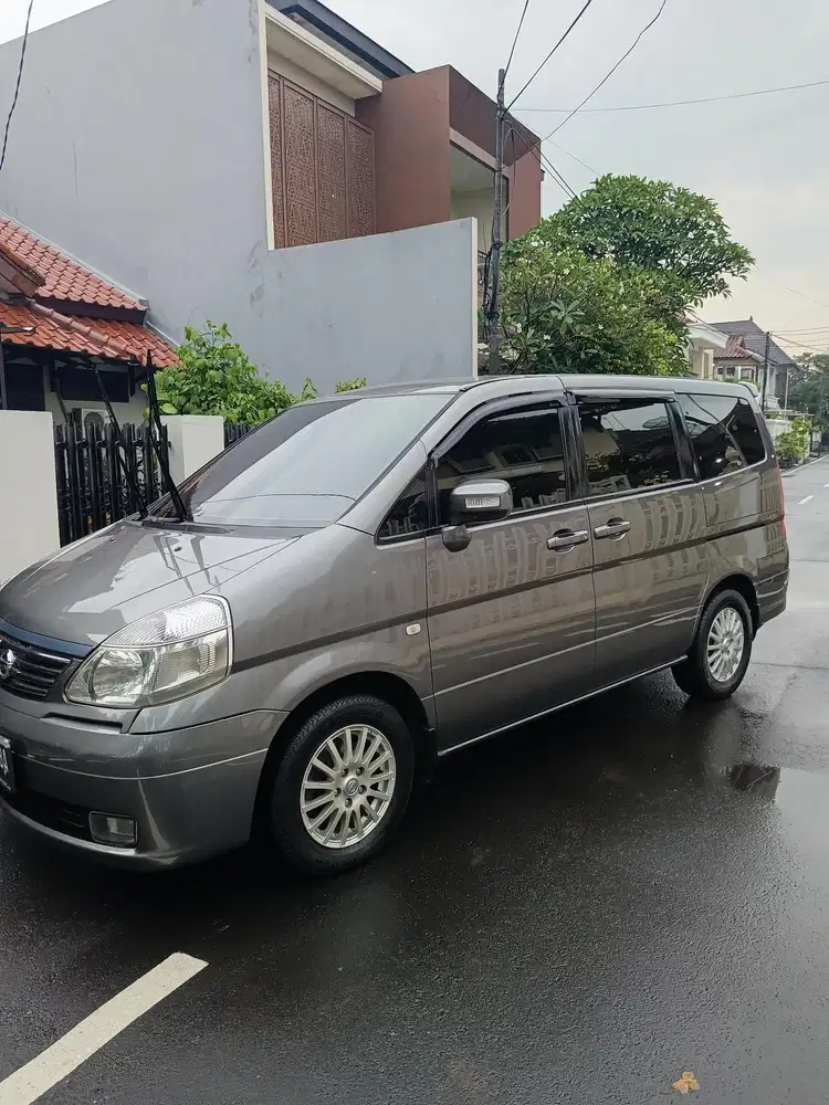 Nissan Serena HWS 2012