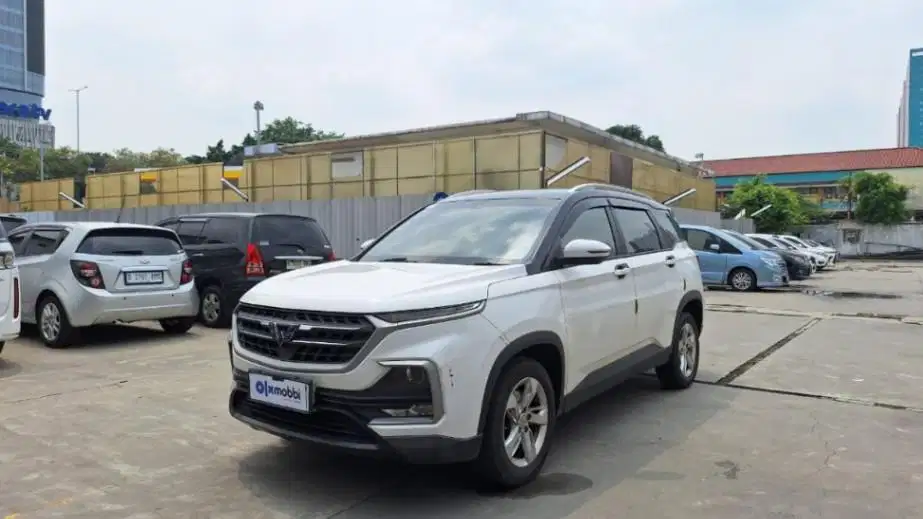 DP MURAH - Wuling Almaz 1.5 Smart Enjoy 7-Seater Bensin-AT 2019 Putih