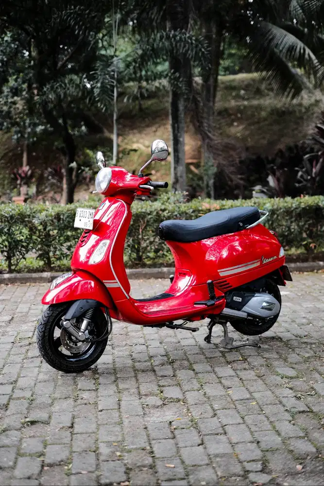 JUAL VESPA MATIC BEKAS/SECOND LX 125 IGET 2017 MURAH BERGARANSI