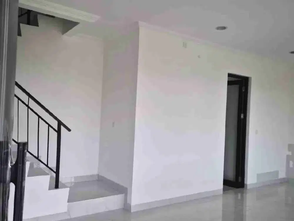 Disewakan Rumah Bukit Nirmala 8x10 Pik 2