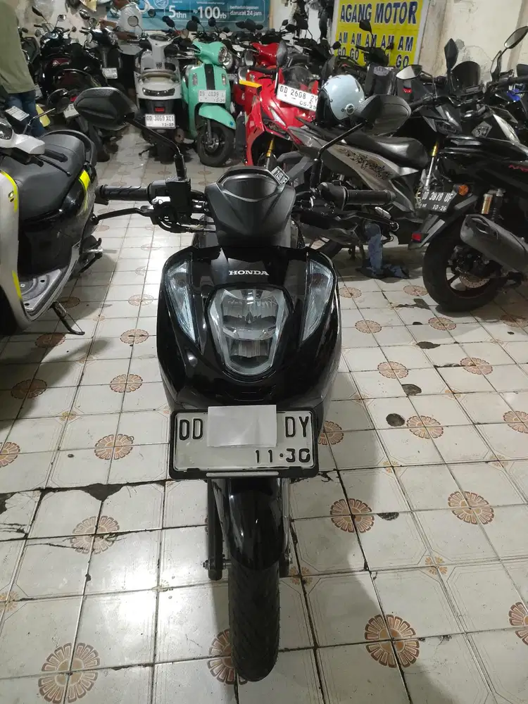 Honda Genio 2025 hitam
