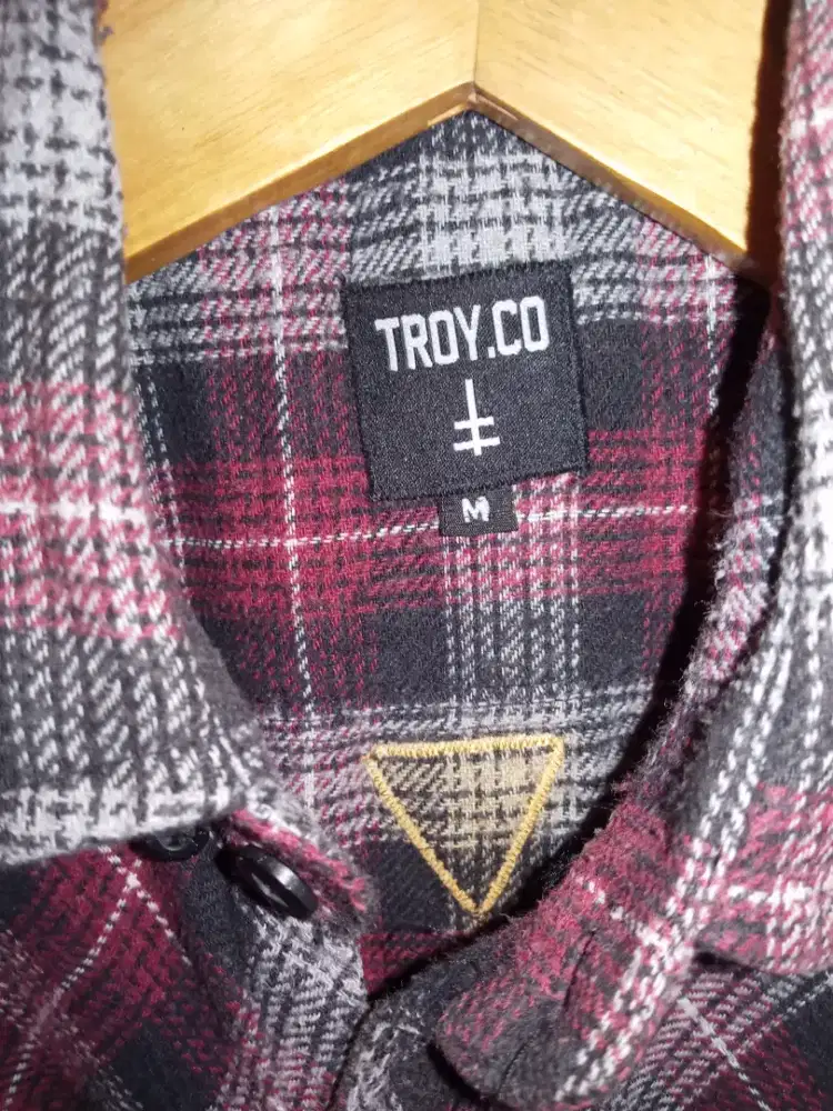 Kemeja Flanell Troy