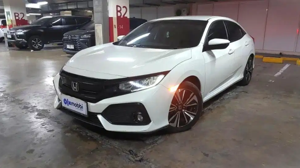 Honda Civic 1.5 S Hatchback Bensin-AT 2017 Putih