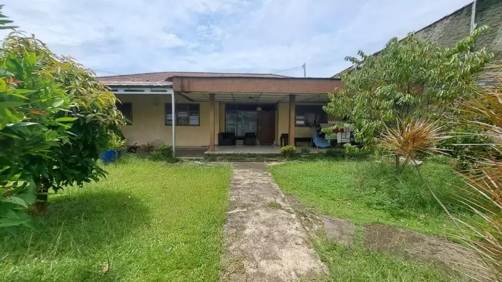 DIJUAL RUMAH TANAH LUAS LOKASI STRATEGIS